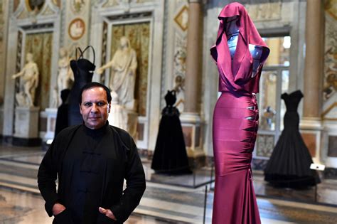 azzedine alaia designer.